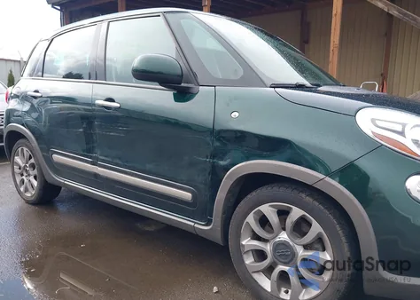 2014 Fiat 500L Trekking z USA, uszkodzony, nr VIN ZFBCFADH6EZ028991